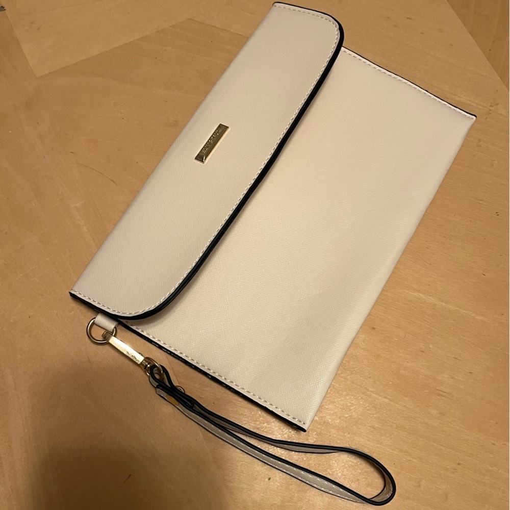 Elim & Paul Sophisticated Cream Wristlet Clutch - Picture 2 of 12